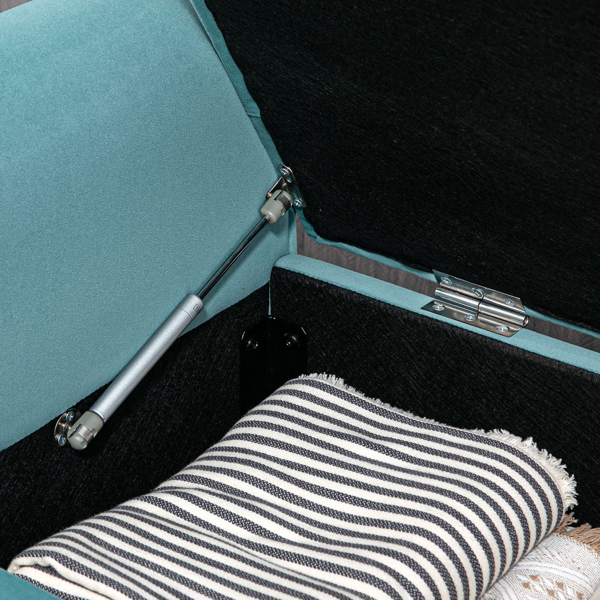 HOMCOM Velvet Fabric Bedside Bench with Storage Compartment and Armrests, 126x48.5x57 cm, Green