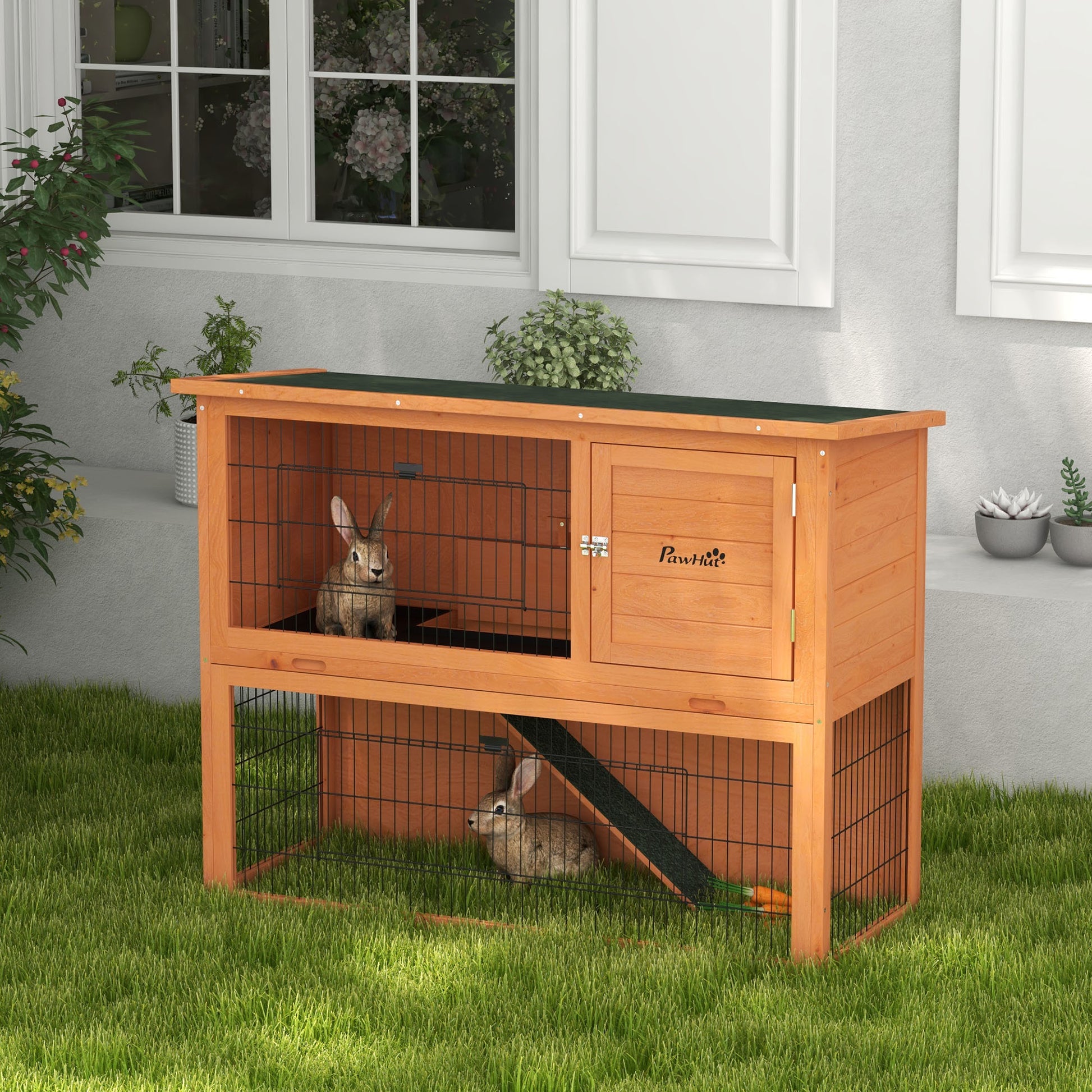 PawHut Wooden Rabbit Hutch, Guinea Pig Cage, with Removable Tray, Wheels - Brown - Borgè