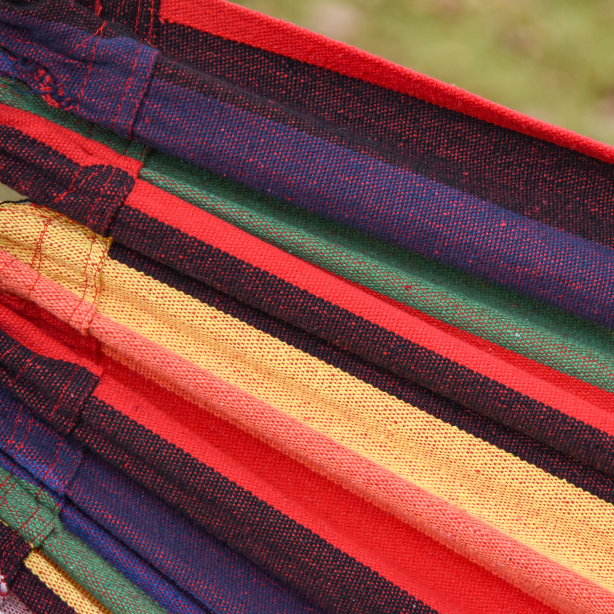 Outsunny Extra Large Cotton and Polyester Garden Hammock with Carry Bag, 200x150cm, Multicolored Stripes