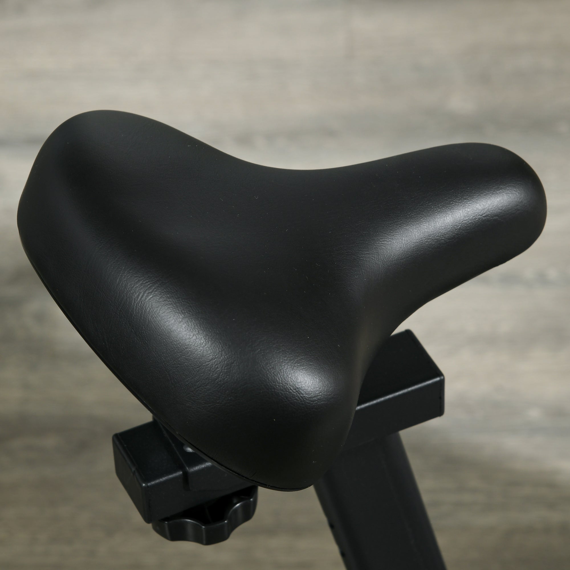 SportNow magnetic bike with 4kg flywheel, adjustable handlebar and saddle, 8 resistance levels - Borgè