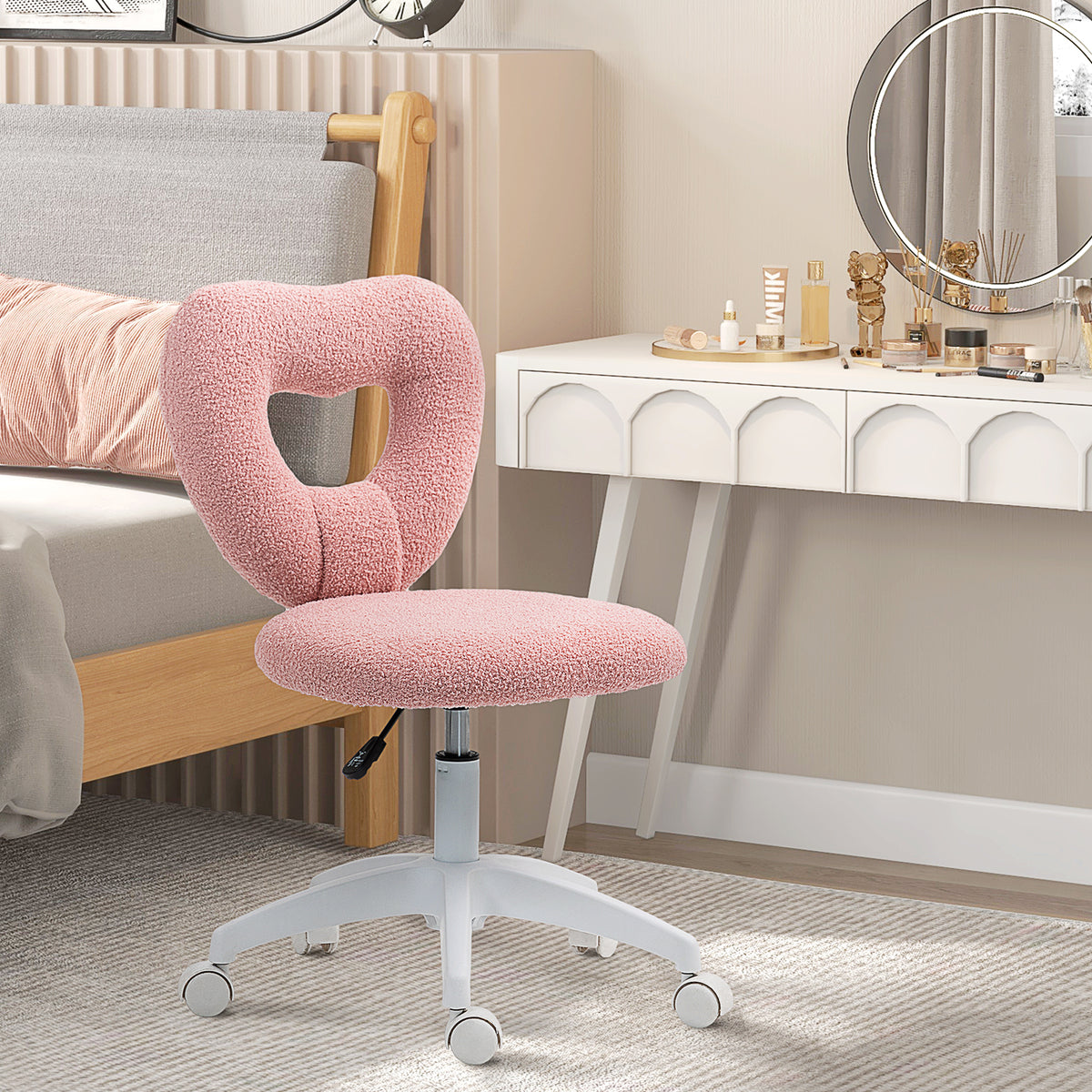 HOMCOM Padded Office Chair with Heart-Shaped Backrest and Wheels, in Teddy Velvet and Plastic, 45x56x78-88 cm, Pink
