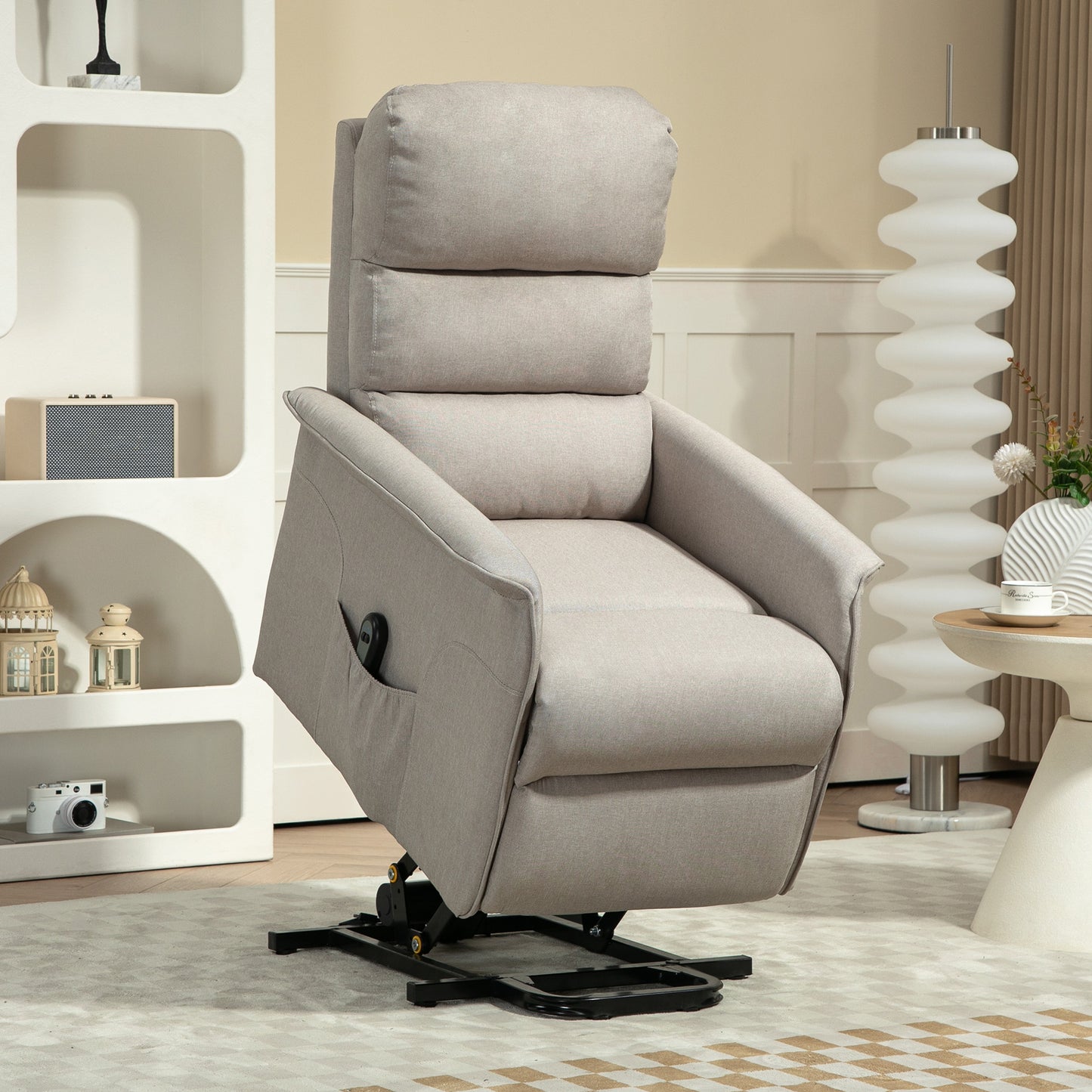 HOMCOM Electric Reclining Lift Chair with Footrest, Remote Control, Wheels and Pocket, Beige - Borgè