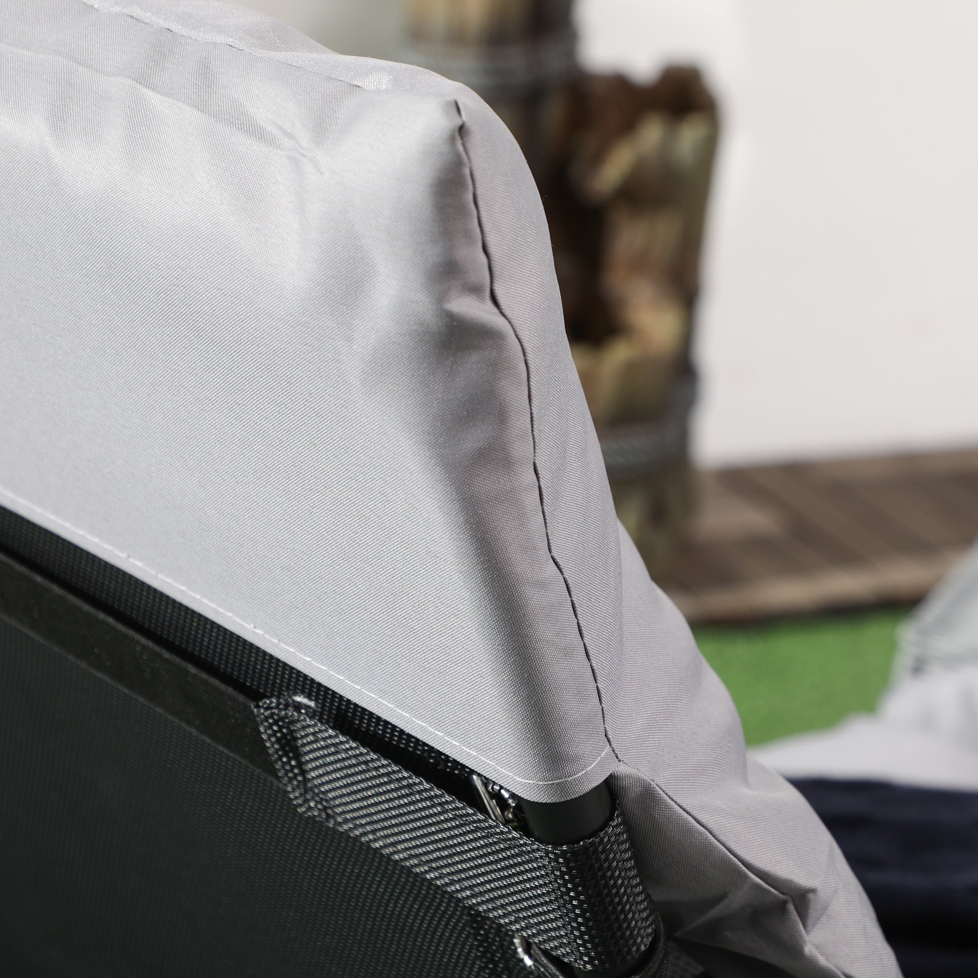 Folding Sun Lounger with Cushion, Headrest and Side Pocket, 58x189x32.5 cm, Light Gray