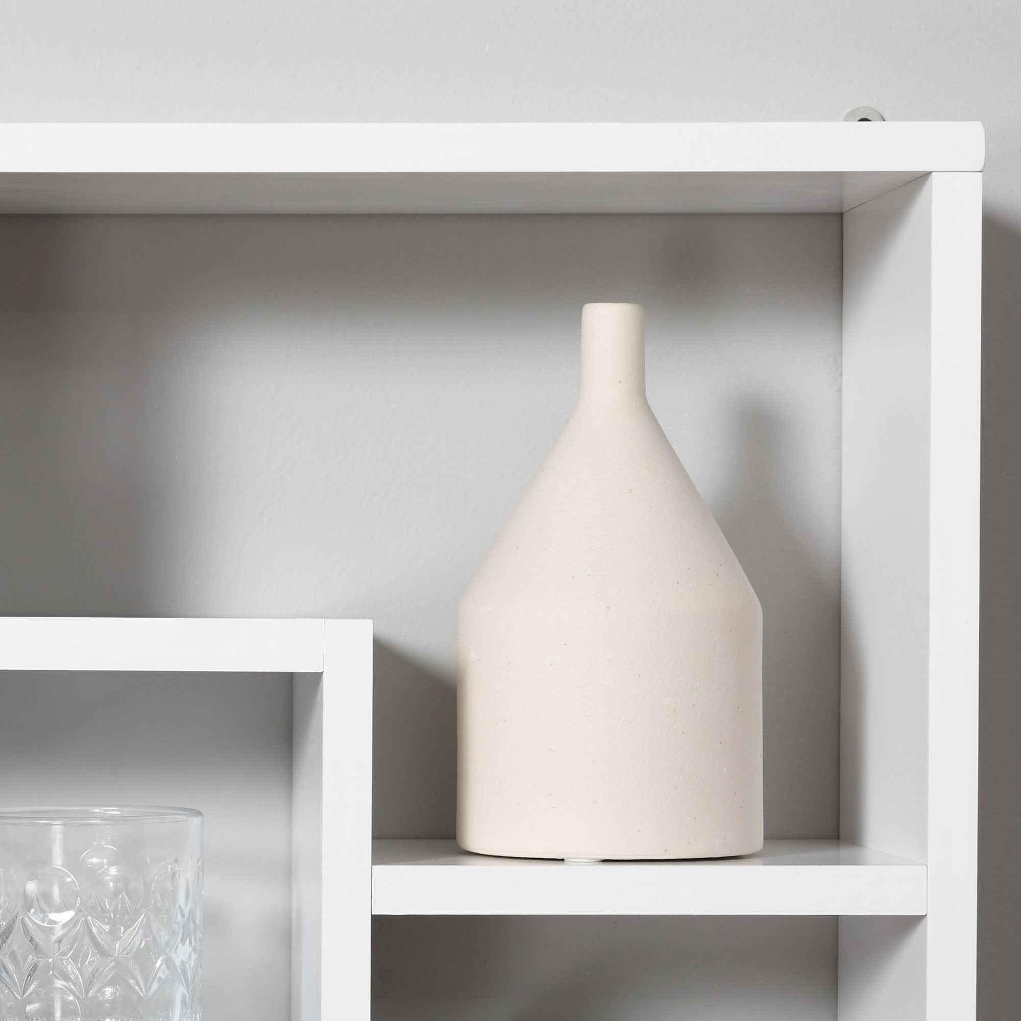 HOMCOM Wall Mounted Bookcase with 8 Compartments in 3 Different Sizes, Wall Shelf with Anti-Tip Design, White Chipboard Panels, 85x14.5x47.5cm, Capacity: 20kg