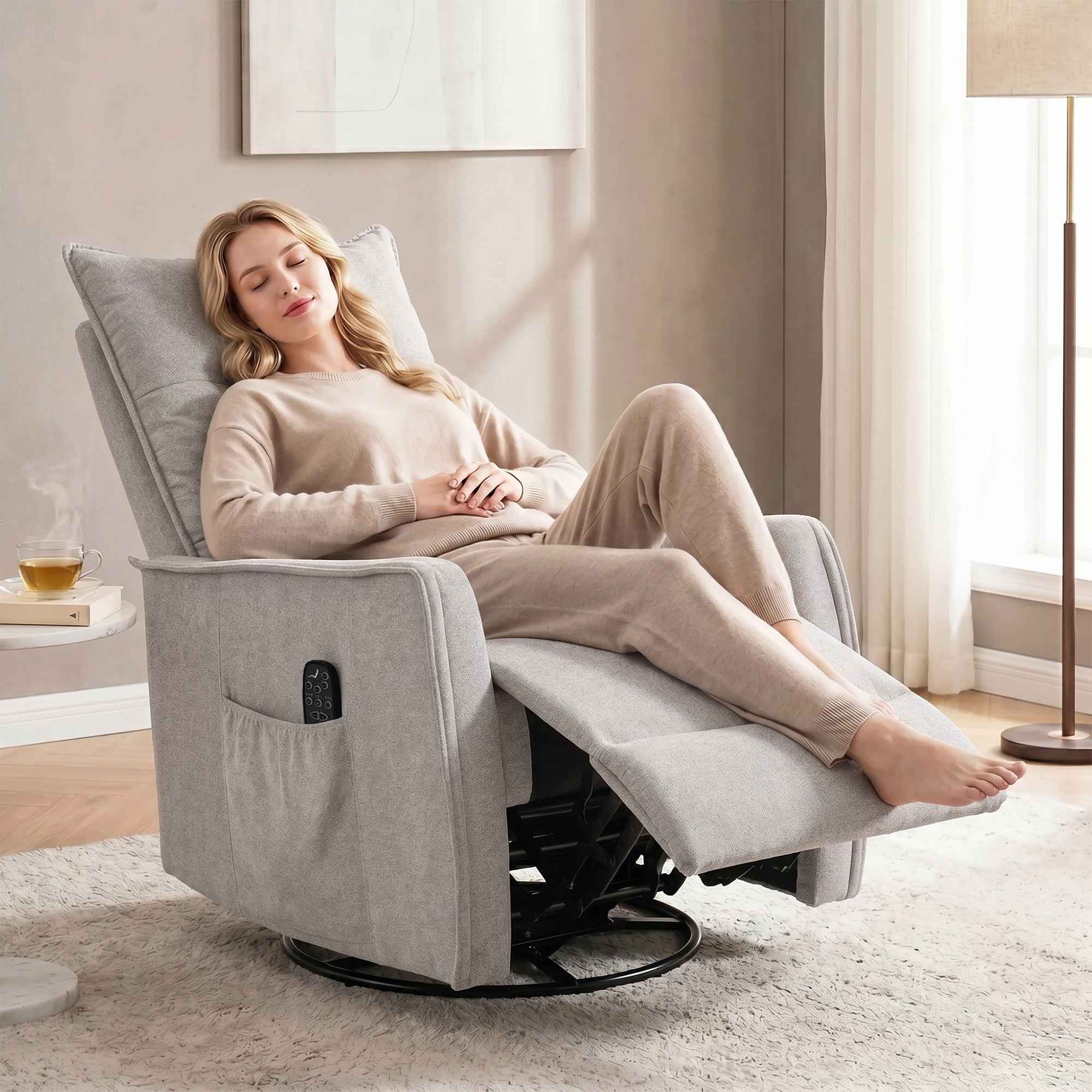 HOMCOM Relaxing Massage and Reclining Chair with Remote Control and Footrest, 71x93x99 cm, in Light Grey Chenille