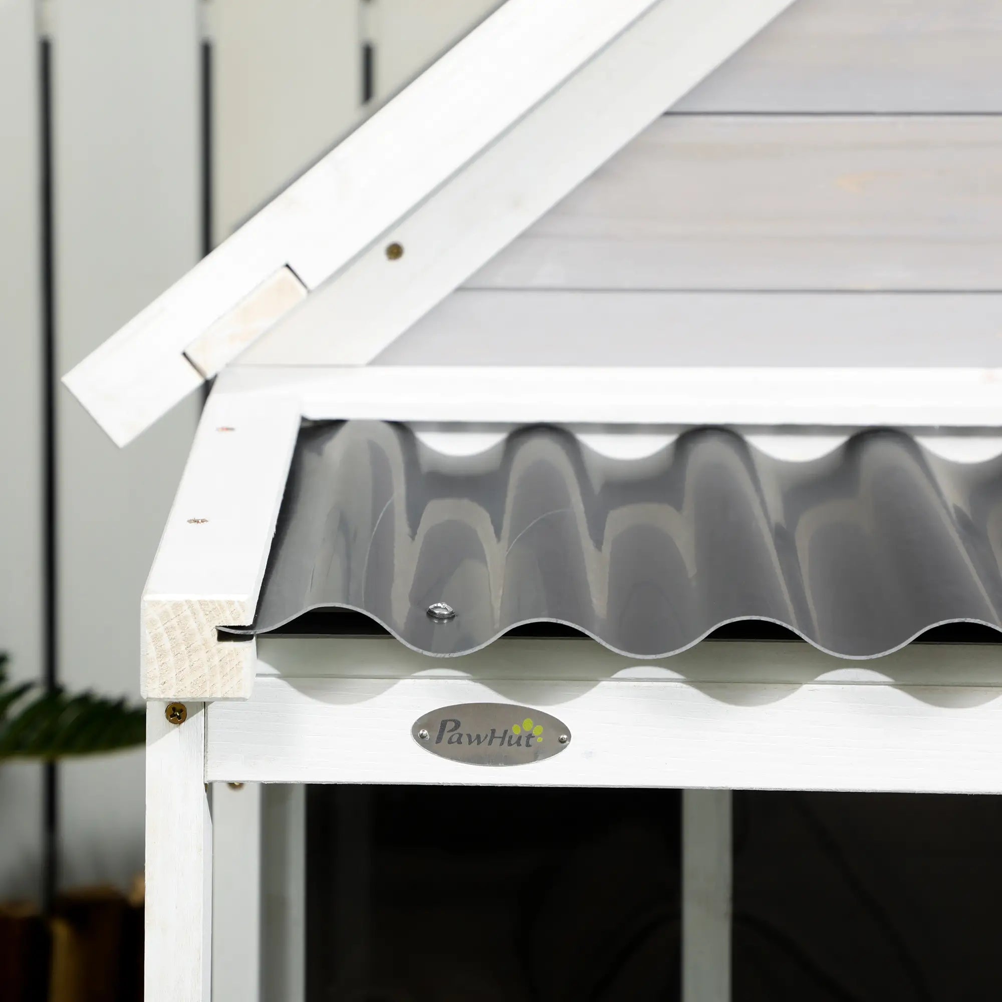 Outdoor Dog Kennel in Wood and PVC with Porch and Windows, 126x118x105cm, Grey - Borge' Group Limited