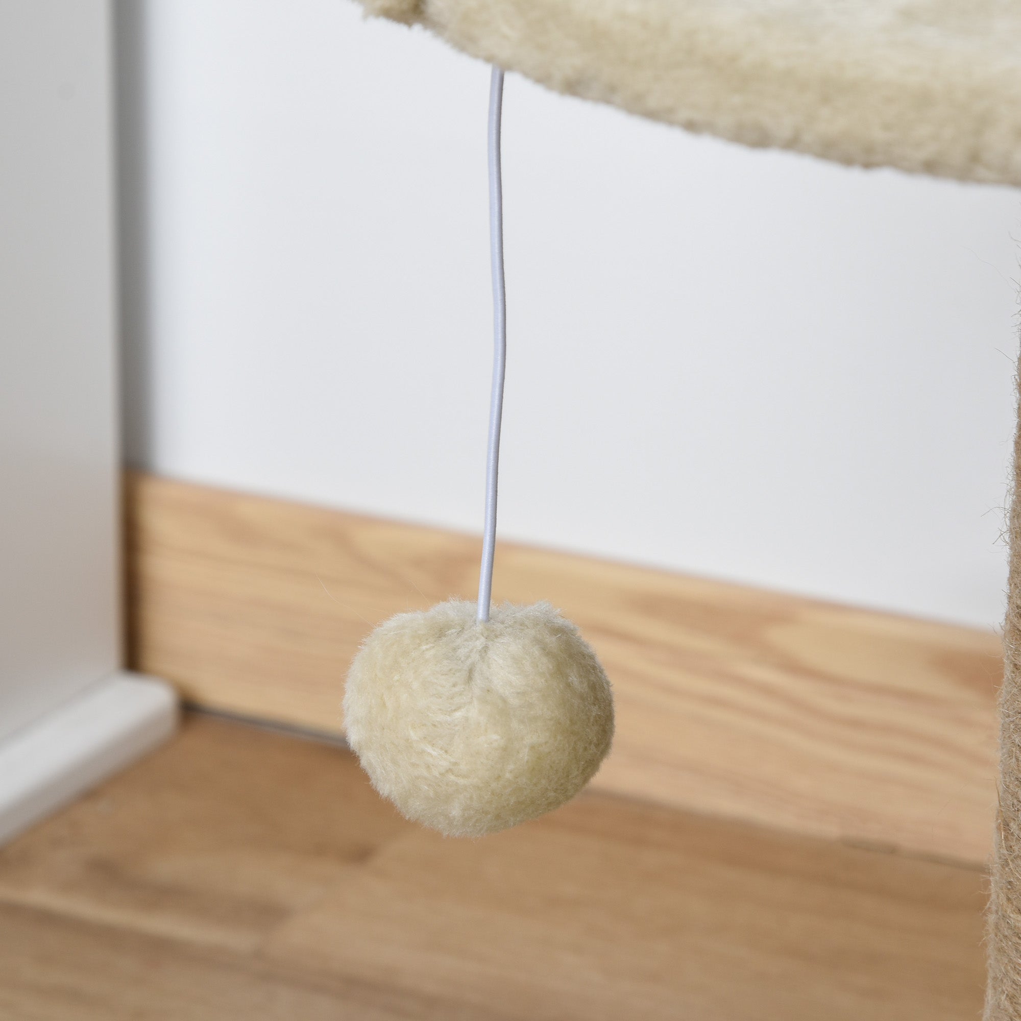PawHut Scratching Post for Cats with Bed, Jute Pole and Hanging Ball, 40x40x49cm, Beige - Borgè