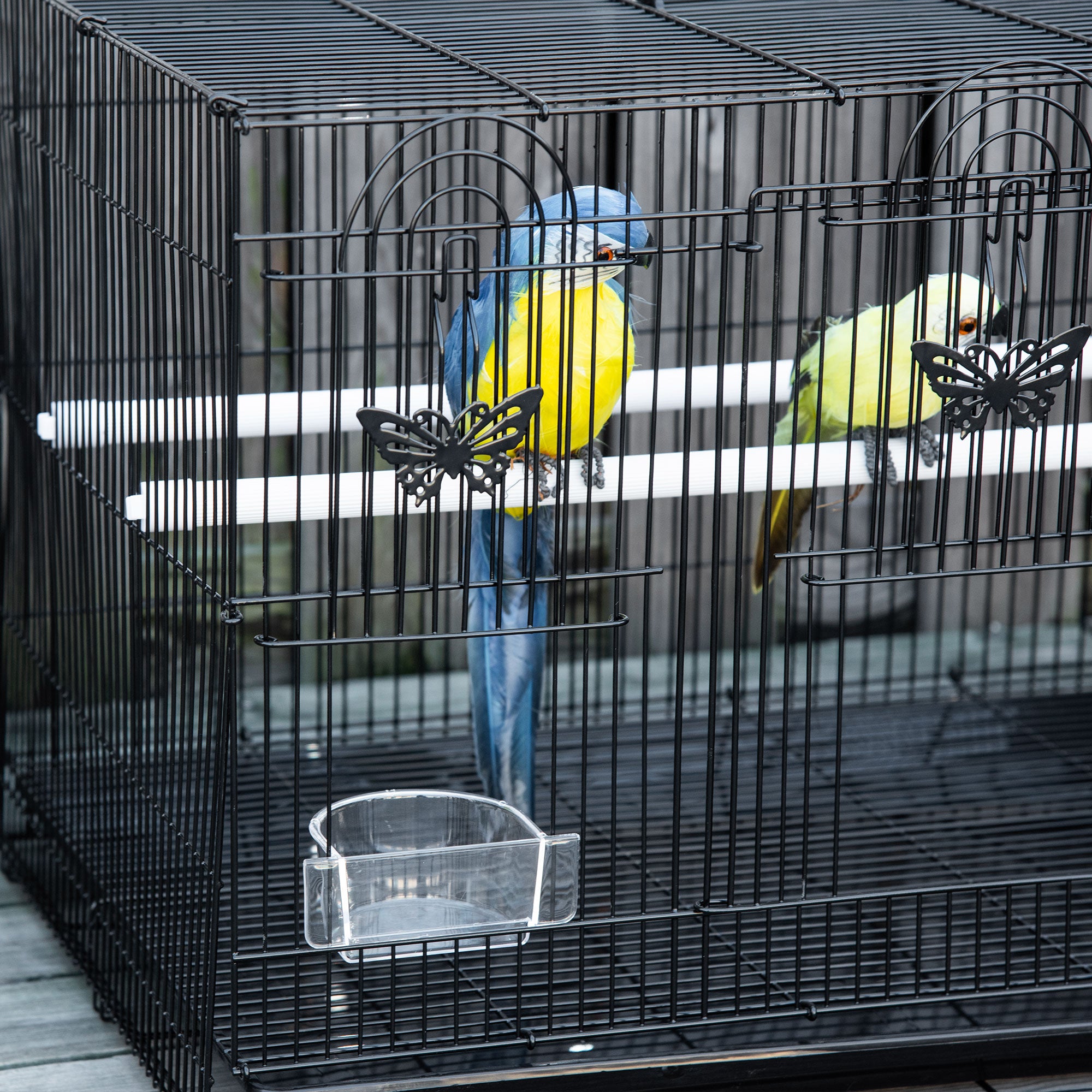 Bird Cage with 2 Perches and 3 Entrances in Metal Wire and Plastic, 60x41x41 cm, Black