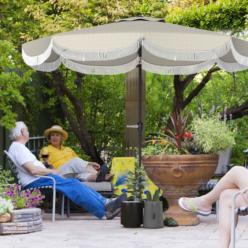 Outsunny 2.7x2.4 m Round Garden Umbrella with Crank Handle, Metal and Polyester, Light Grey