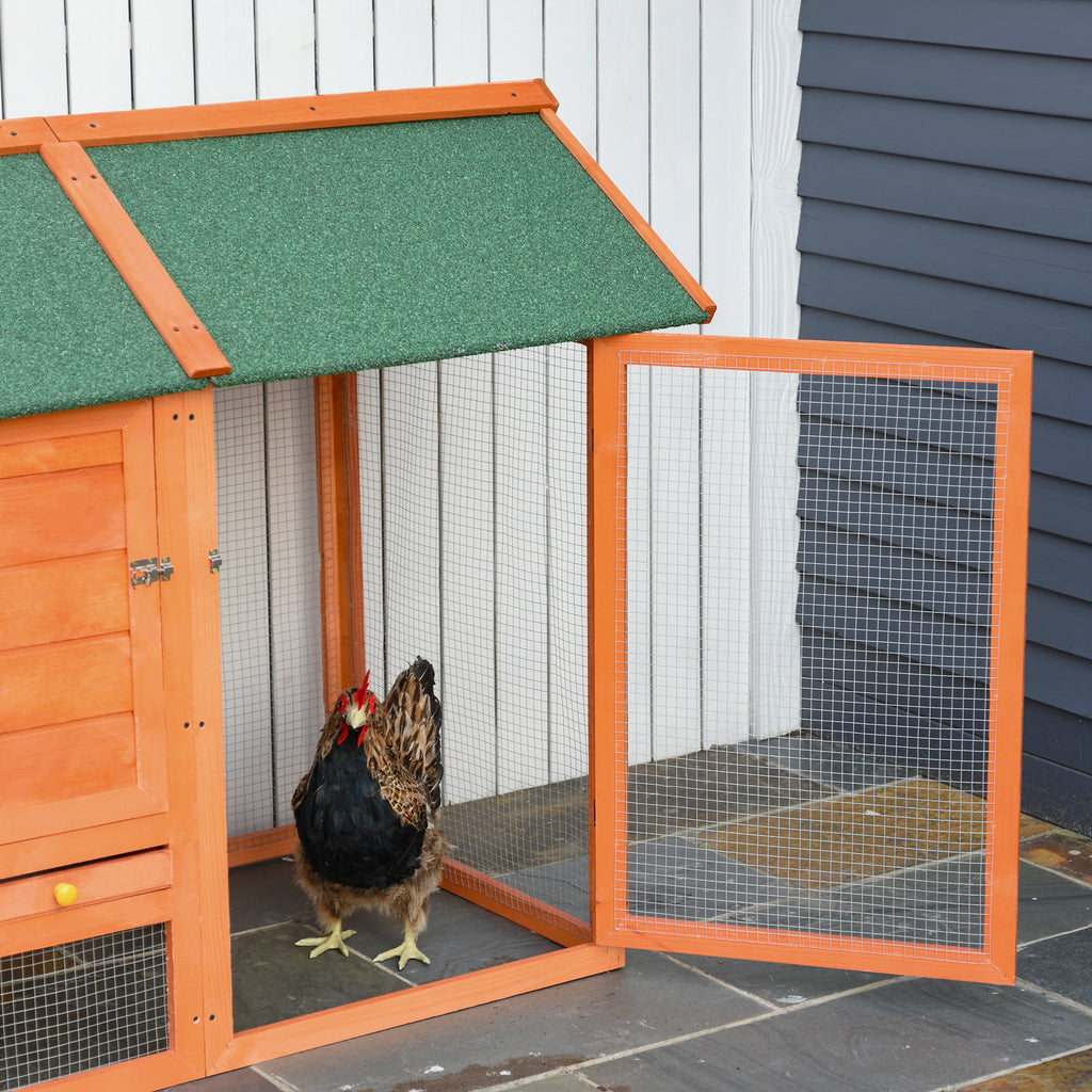 Prefabricated Wooden Chicken Coop with Nesting Box and Removable Tray