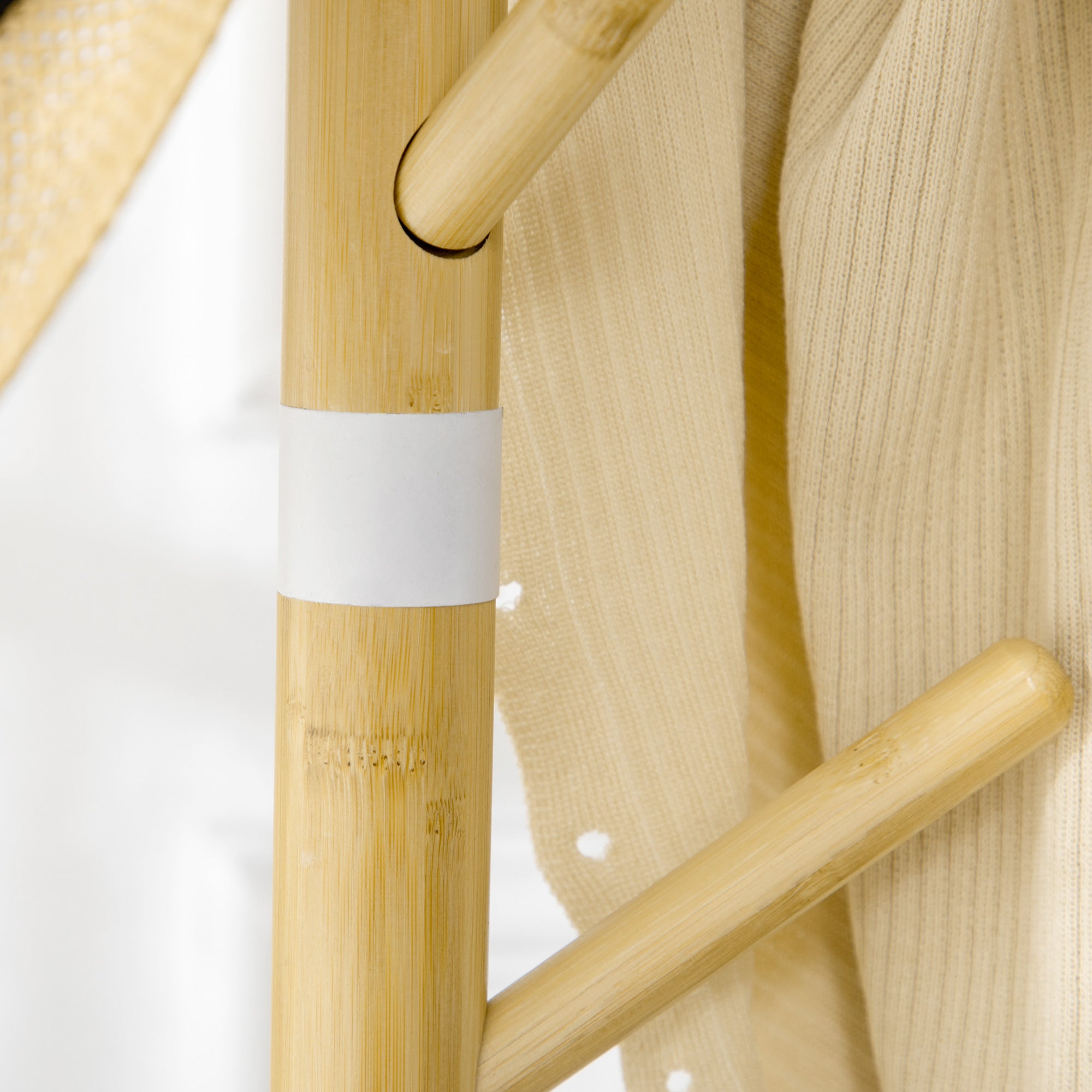 8 Hook Coat Tree with Round Base in Bamboo, Wood and Metal, Ø37.8x175.6 cm, Wood and White