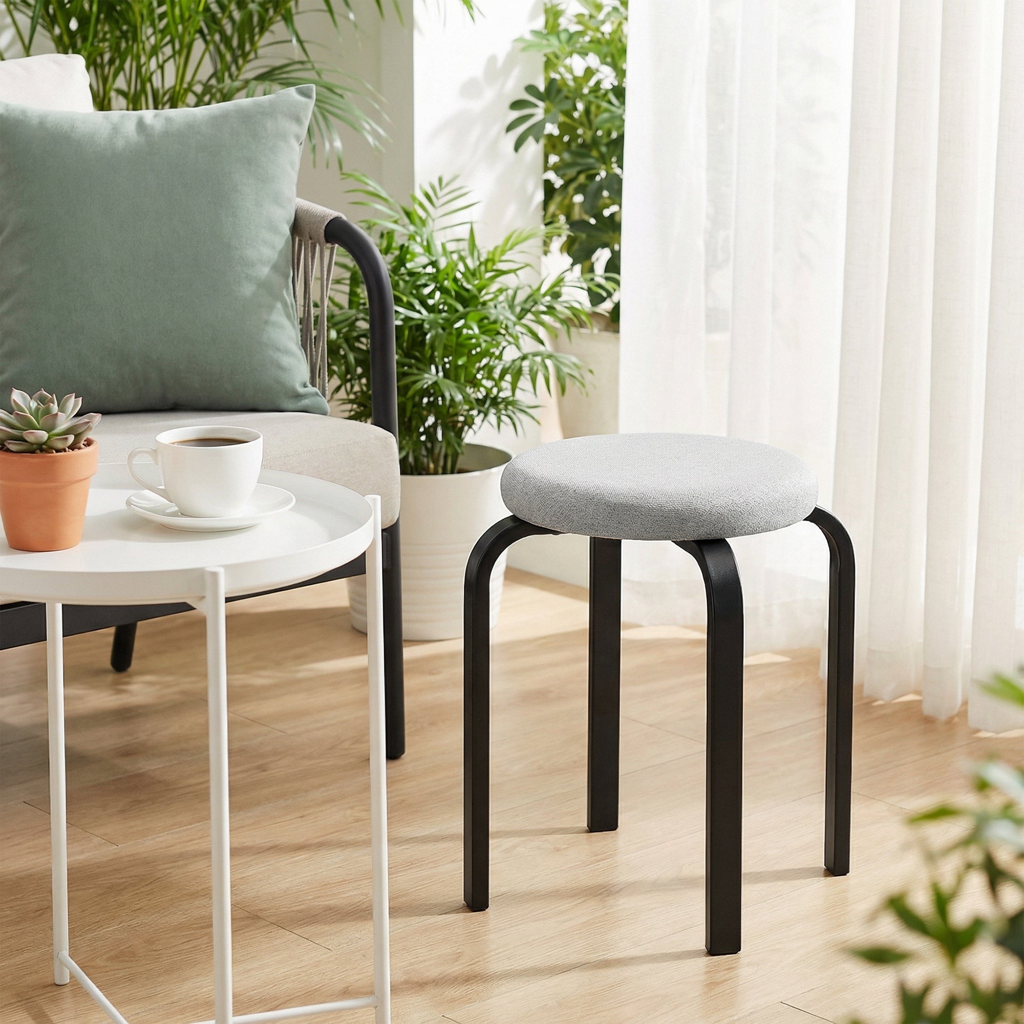 HOMCOM Set of 4 Modern Stackable Stools with Cushion, Round, Grey