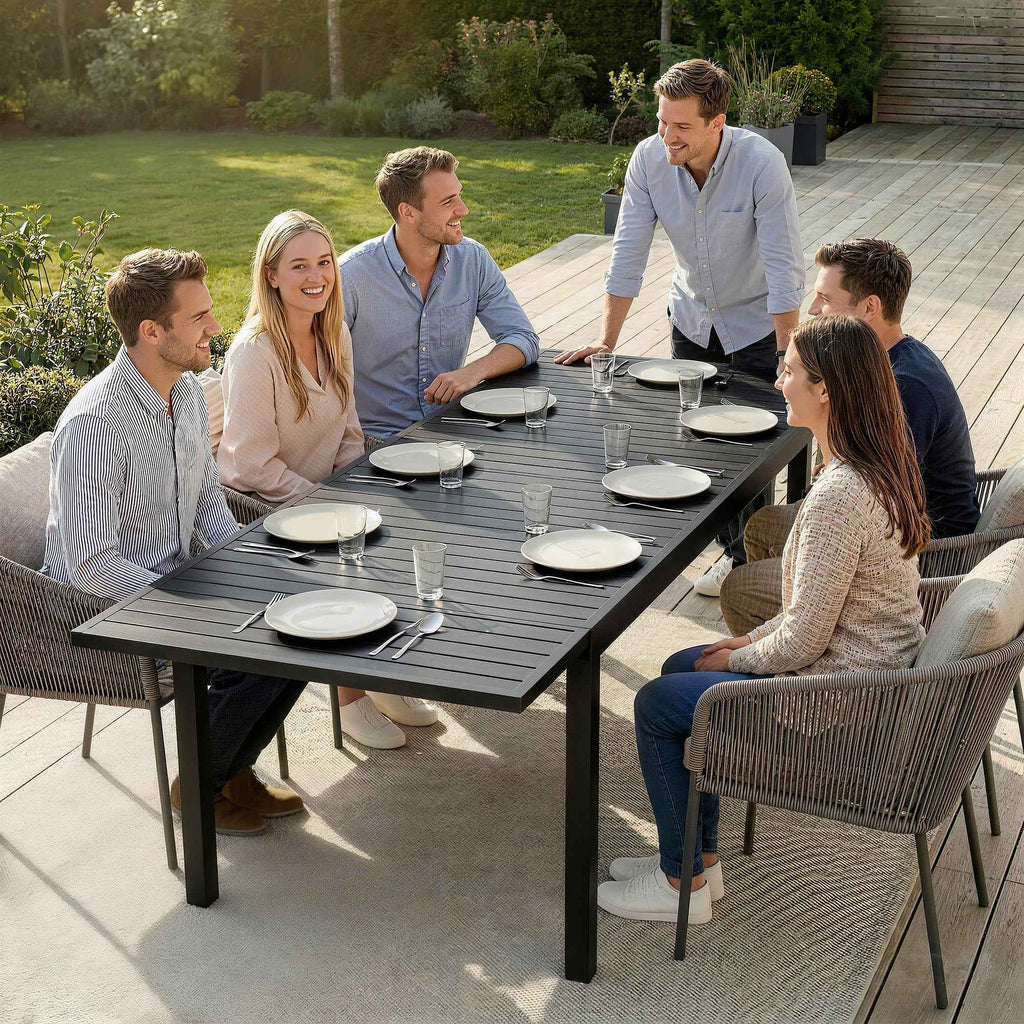 Outsunny Extendable Garden Table for 6-8 People, Aluminum with Slatted Top, Black
