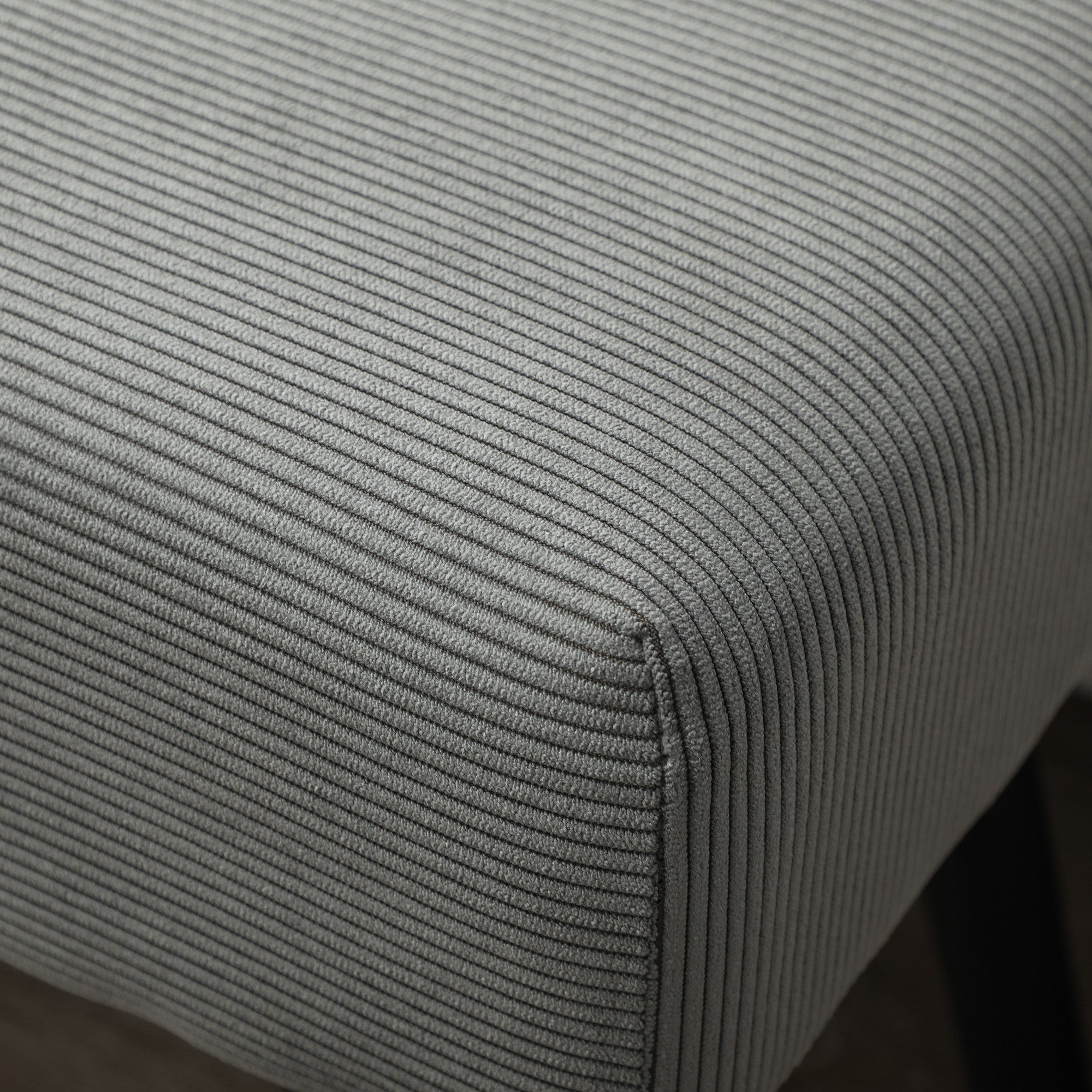 Quilted Bed End Bench in Corduroy Effect Fabric and Steel, 100x36x45 cm, Grey