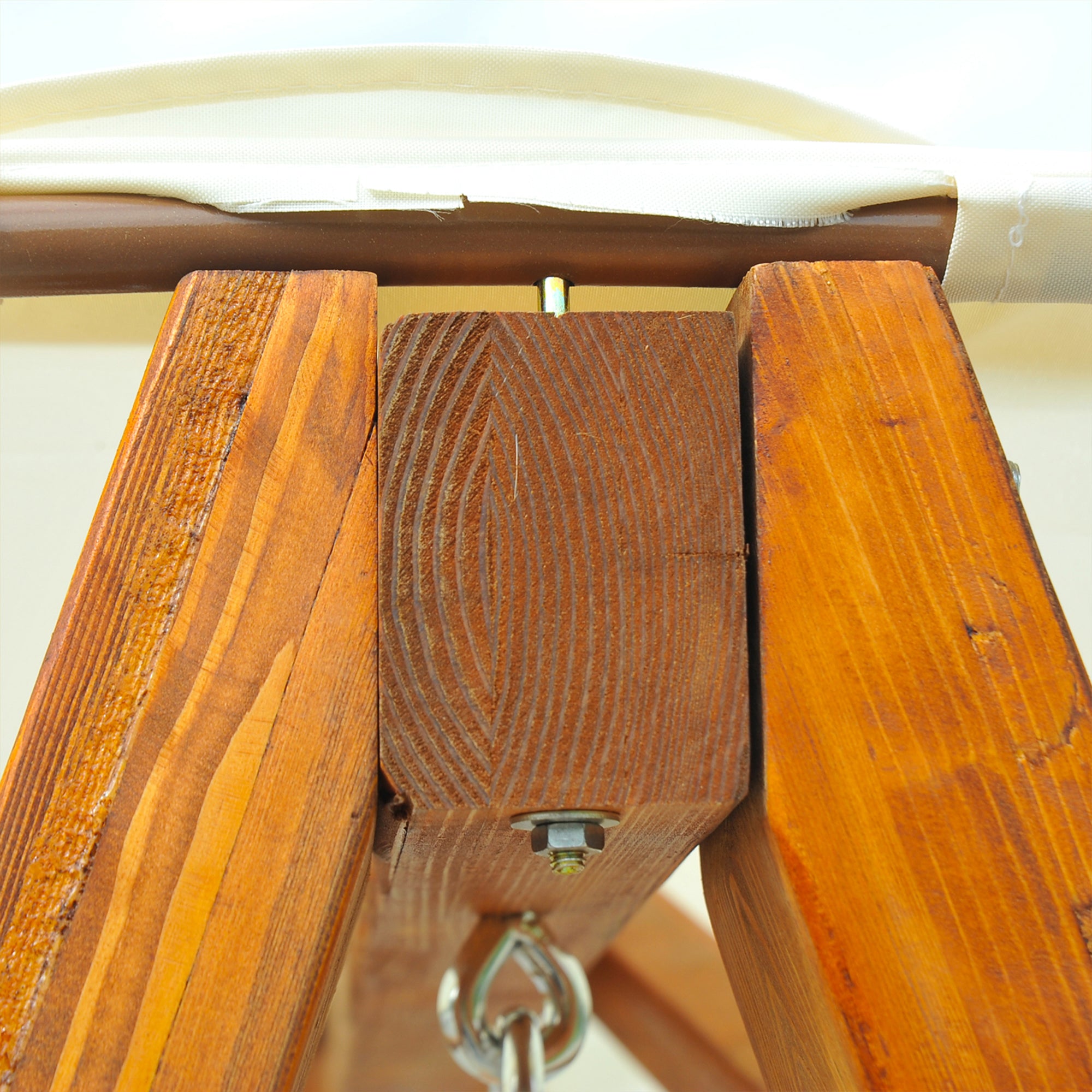 Classic Style Garden Swing Solid Pine Wood Compliant with FS Standards Polyester Fabric Sun Shade Canopy with PA Coating 162x130x185cm 240kg