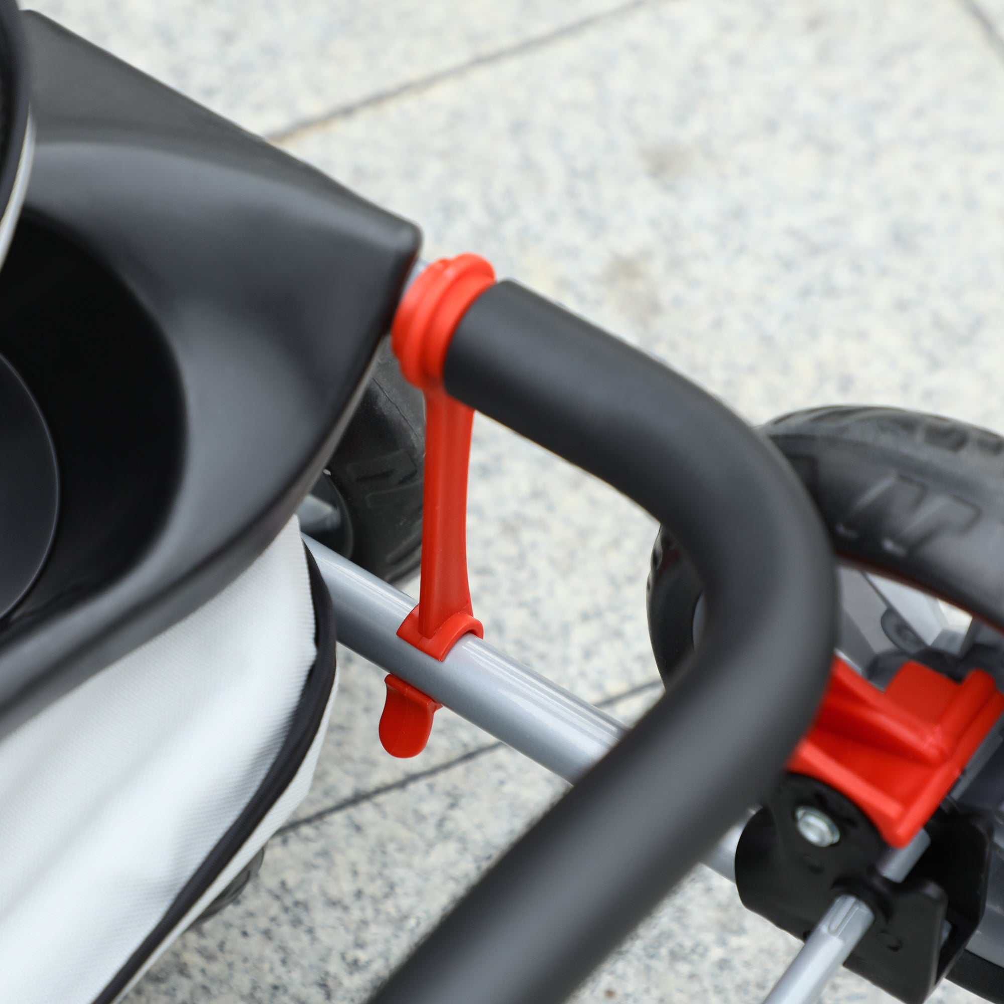 Folding Dog Stroller with Rain Cover, Swivel Wheels and Brakes, Grey