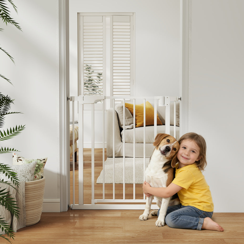 PawHut Safety Gate for Children and Pets, Self-Closing and Pressure Fit, 76-82x76 cm, White