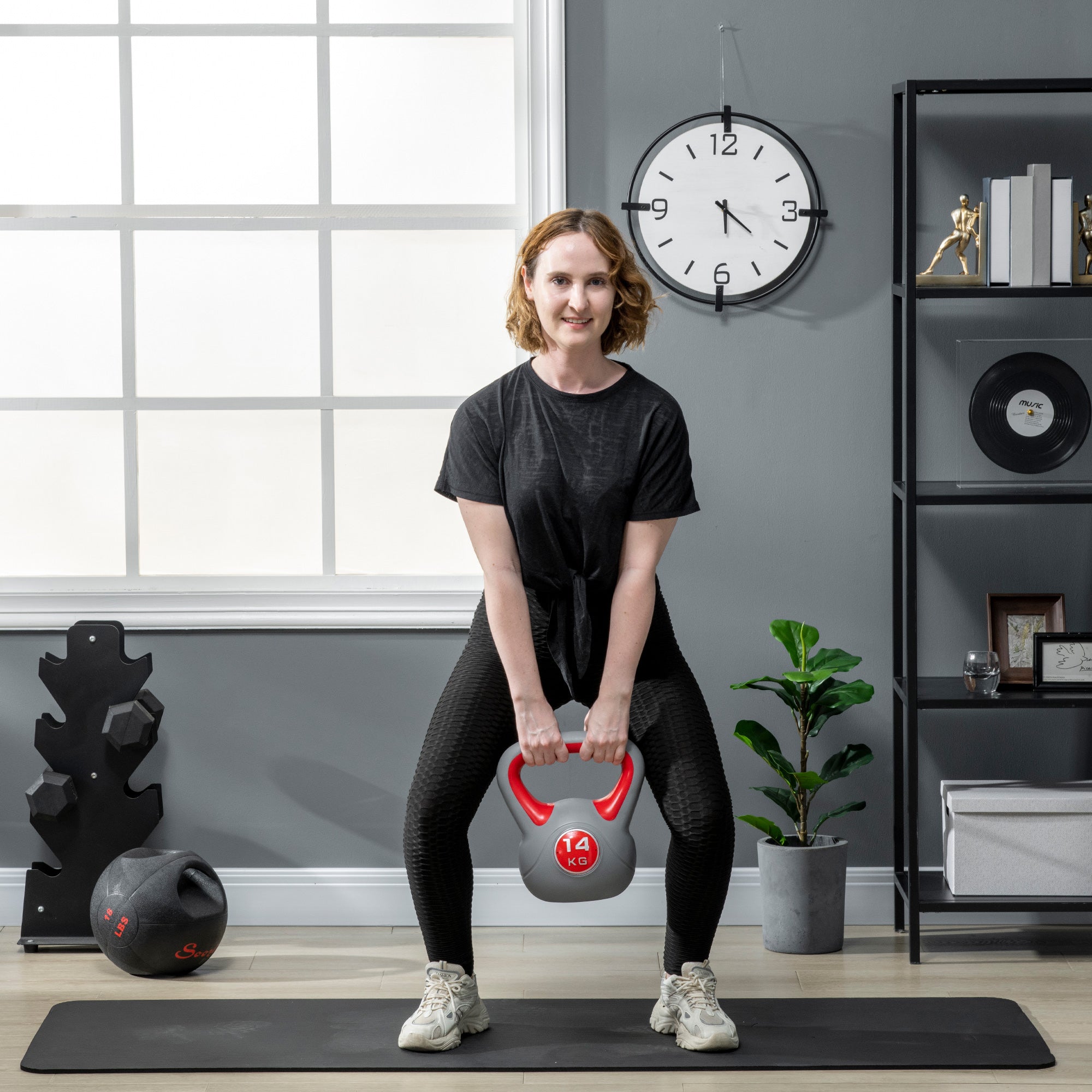 Kettlebell 14kg in PU and Sand with Flat Base and Handle for Deadlifts, Squats and Lifts, 26x18x32 cm, Red - Borge' Group Limited