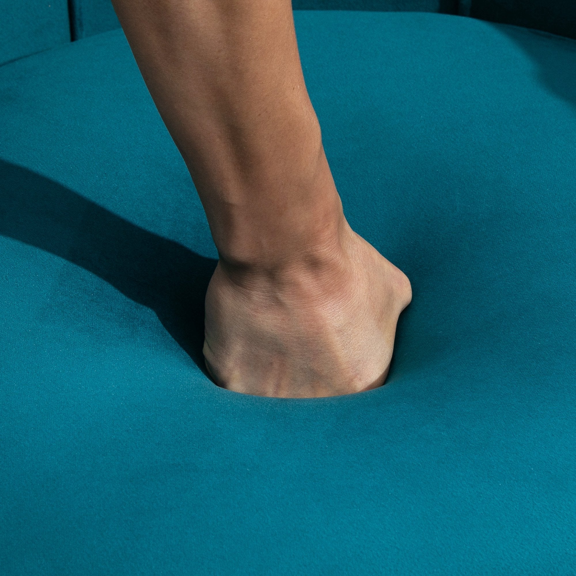 Vintage Style Design Poach Padded Velvet, 79x77x77cm, Oil green - Borgè