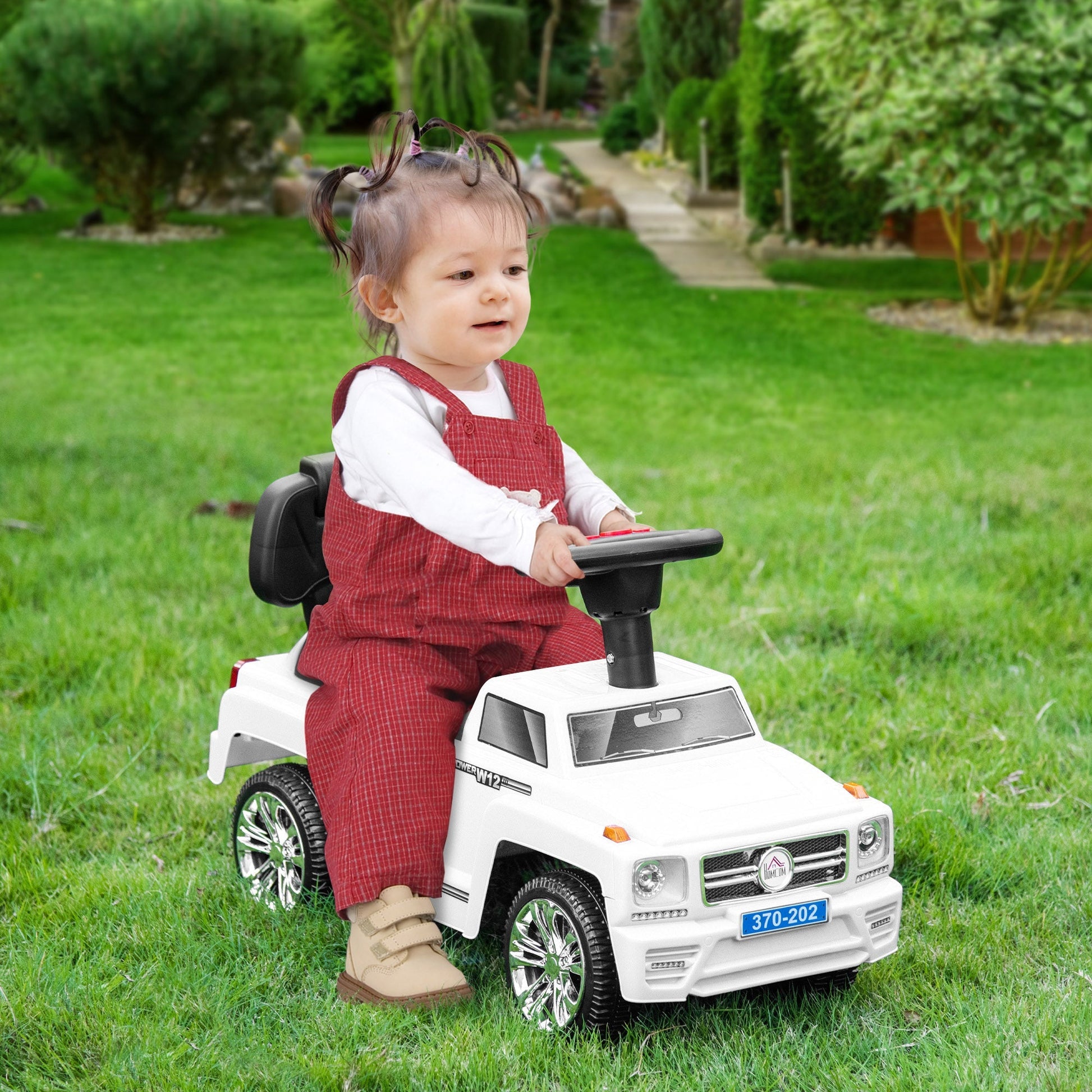 Machine Machine Cavalcabile off-road for children with integrated headlights and music, age 18-36 months, 68x30.5x41.5cm, white - Borgè