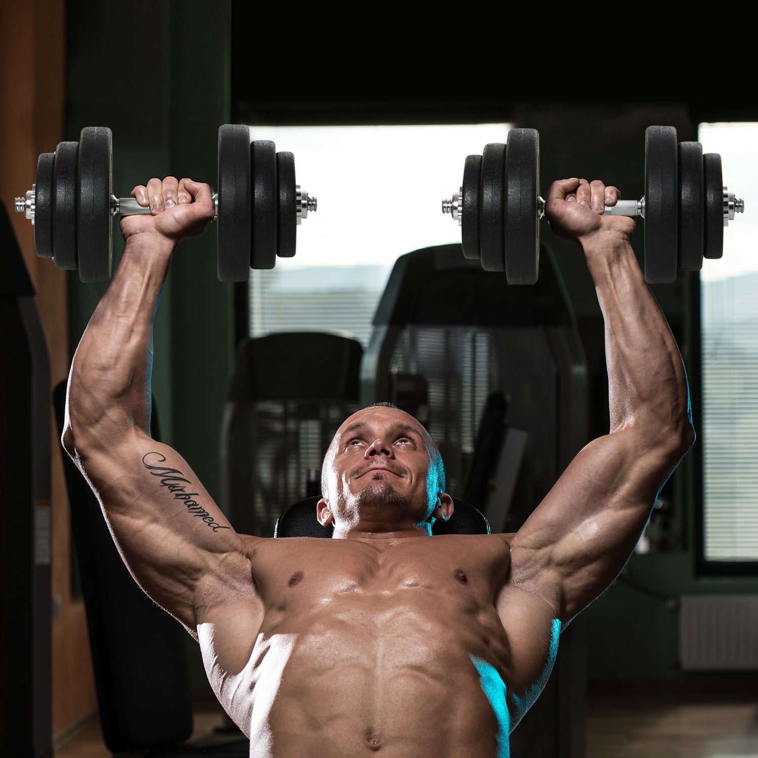 40kg Gym Dumbbell Set (4x5kg, 4x2.5kg, 4x1.5kg), Gym Weights with 12 Discs of 1.5kg, 2.5kg, 5kg, Փ25mm, for Home Training - Borge' Group Limited